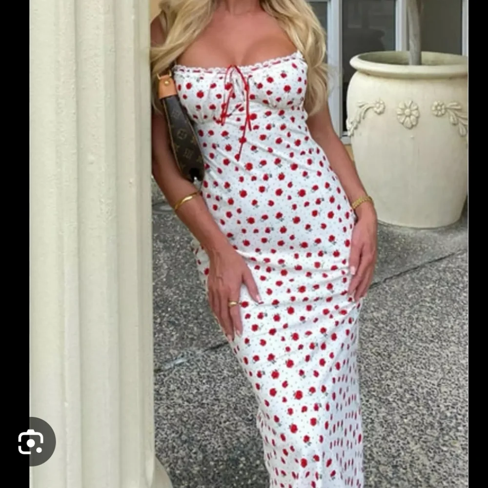 NWOT White Fox Boutique Making Decisions Maxi Dress - Poppy Spritz, size Small - Picture 1 of 7